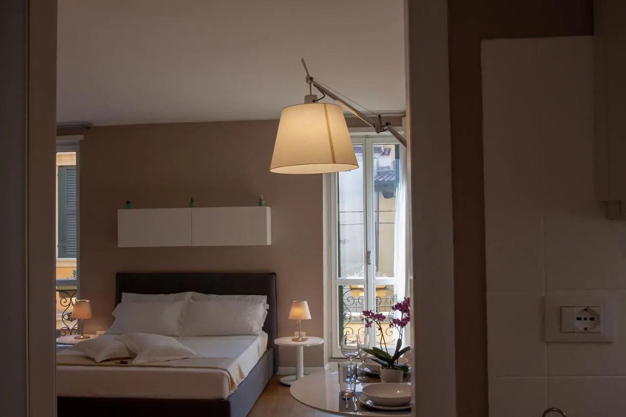 Domus Suites Verona 0*,  Italy