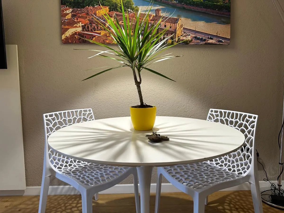 Domus Suites ורונה דירה